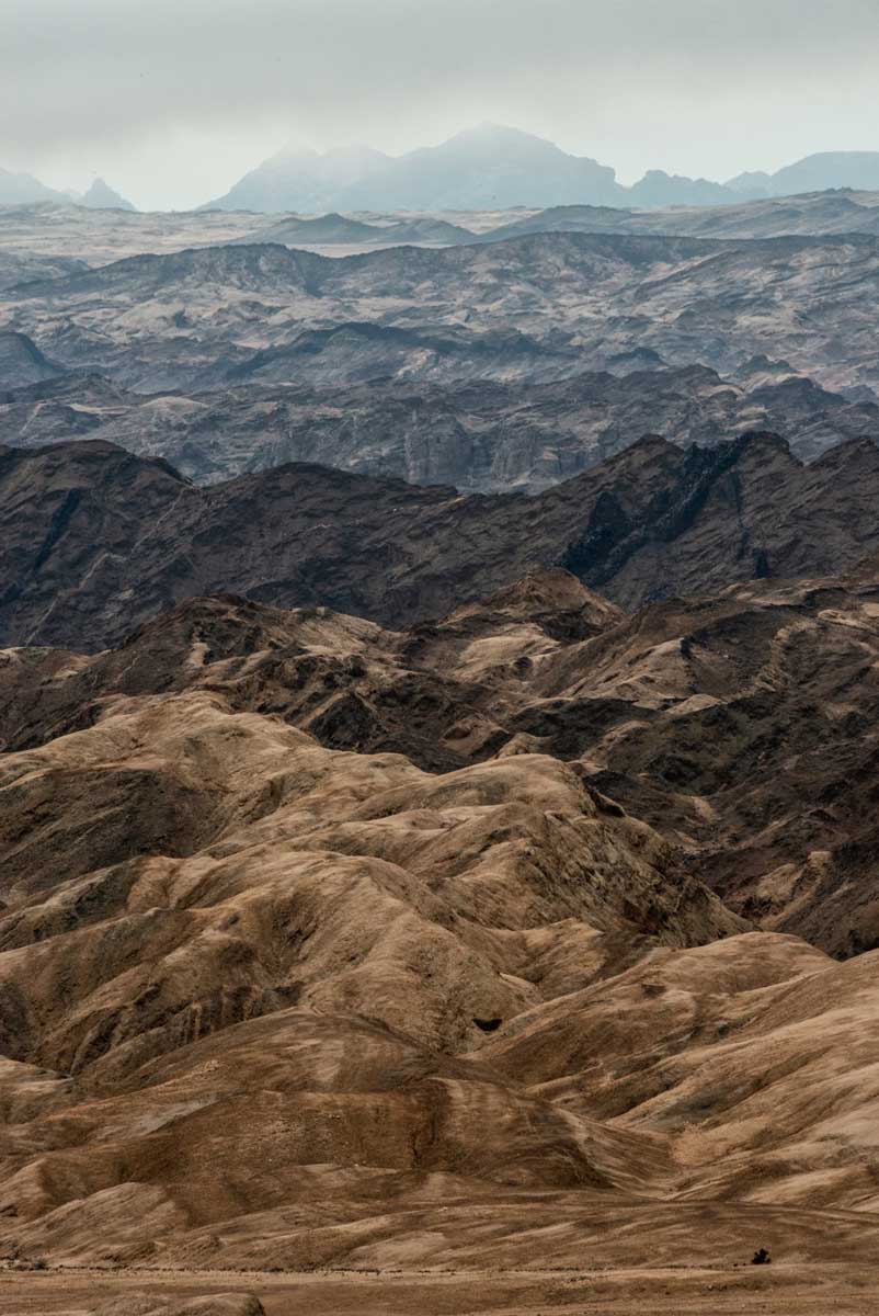 26c-moon-landscape-namibia
