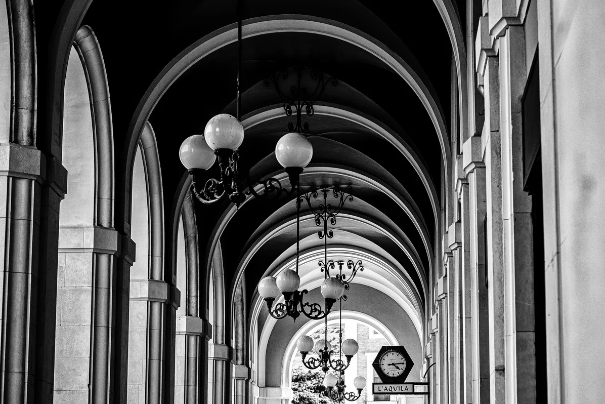 L'Aquila — il tempo sospeso
