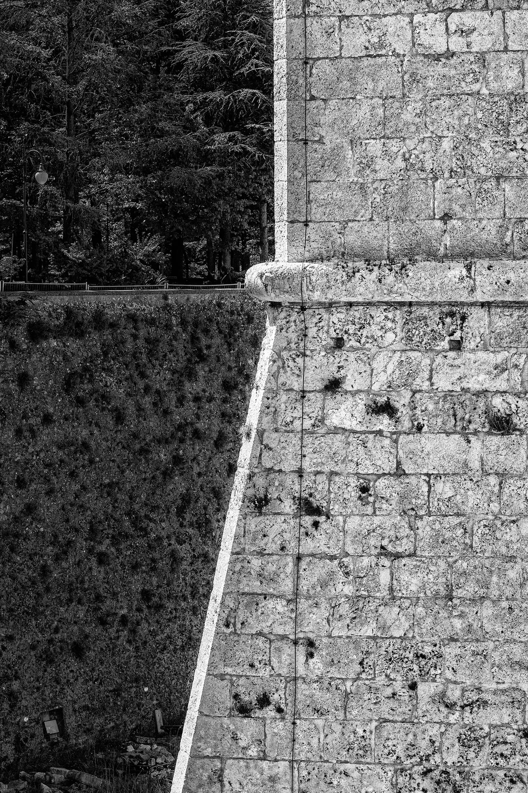 Vicolo verticale — L'Aquila