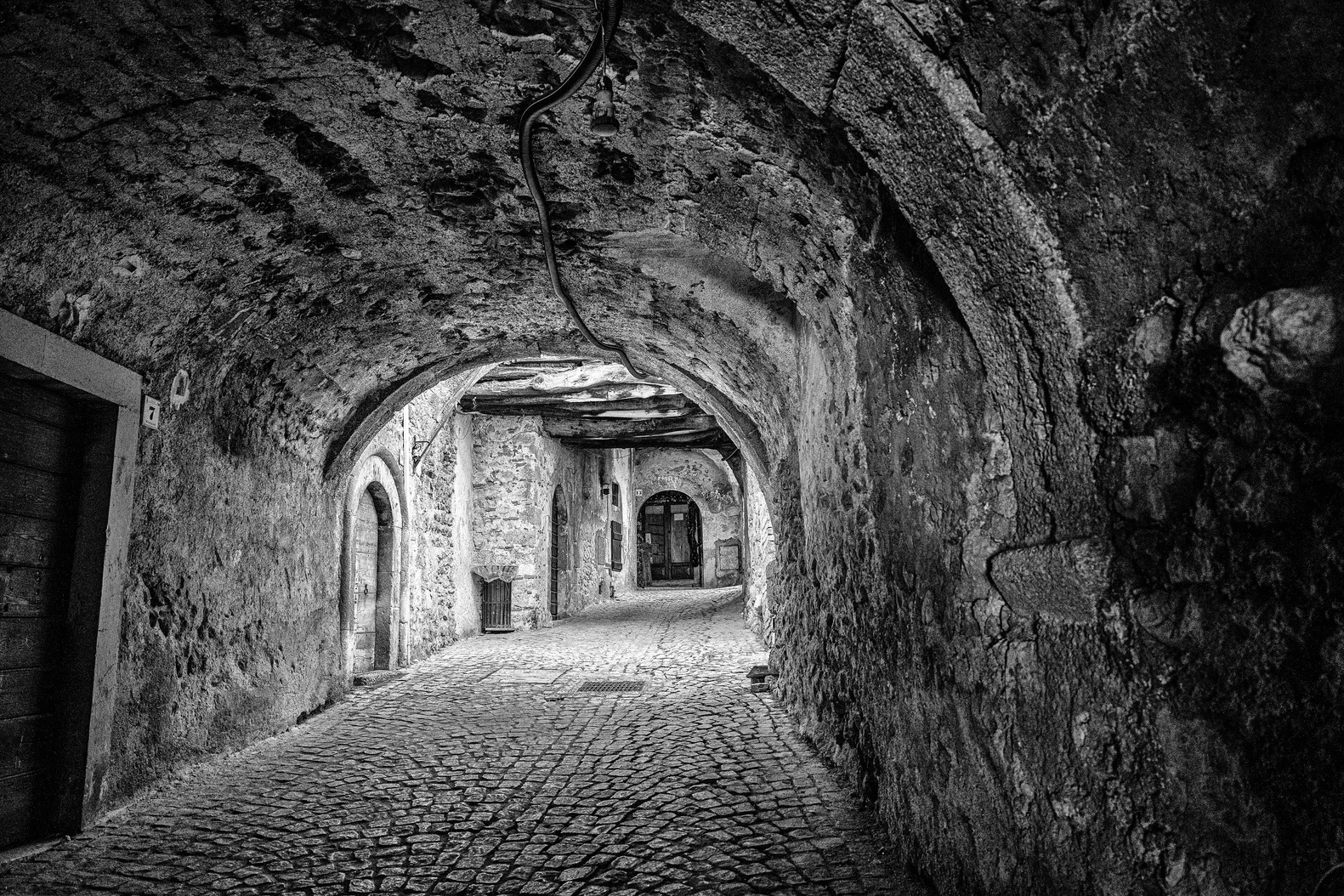 Pietra e silenzio