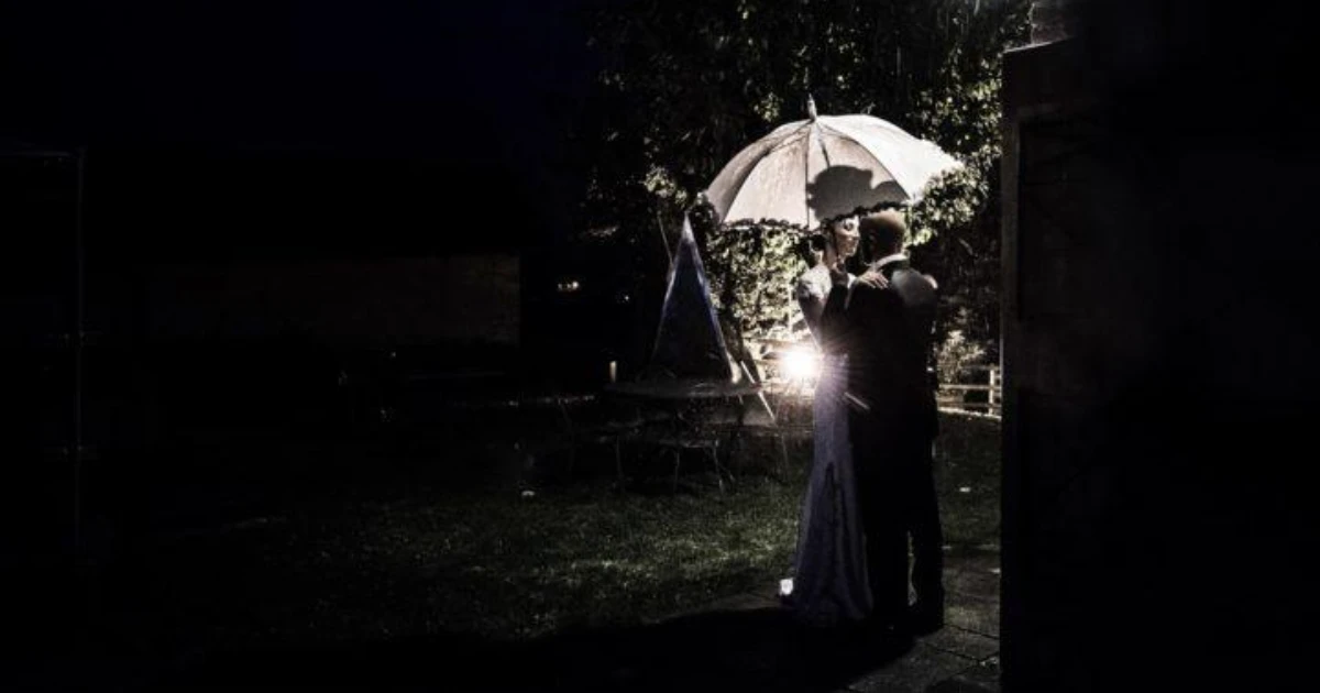 La Magia della Pioggia nel Giorno del Tuo Matrimonio: Opportunità e Meraviglie