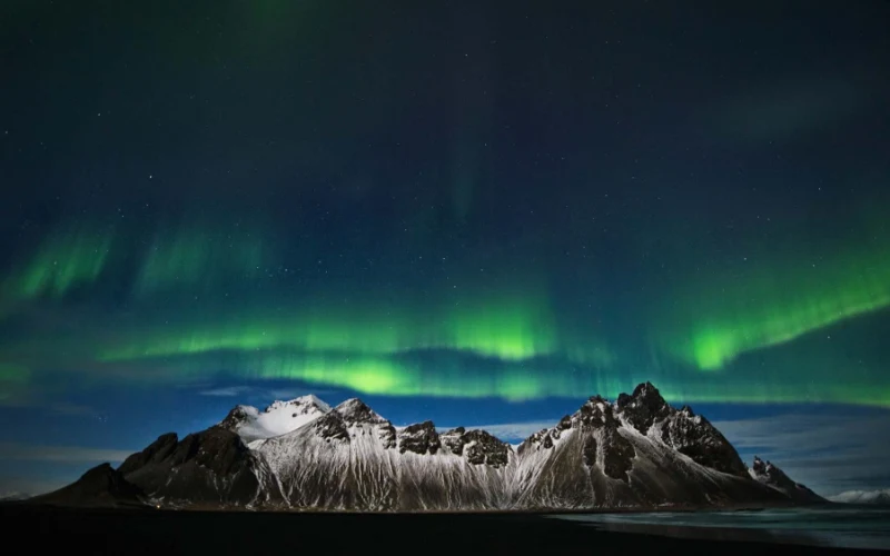 Stokksnes Islanda aurora boreale — foto selezionata da National Geographic