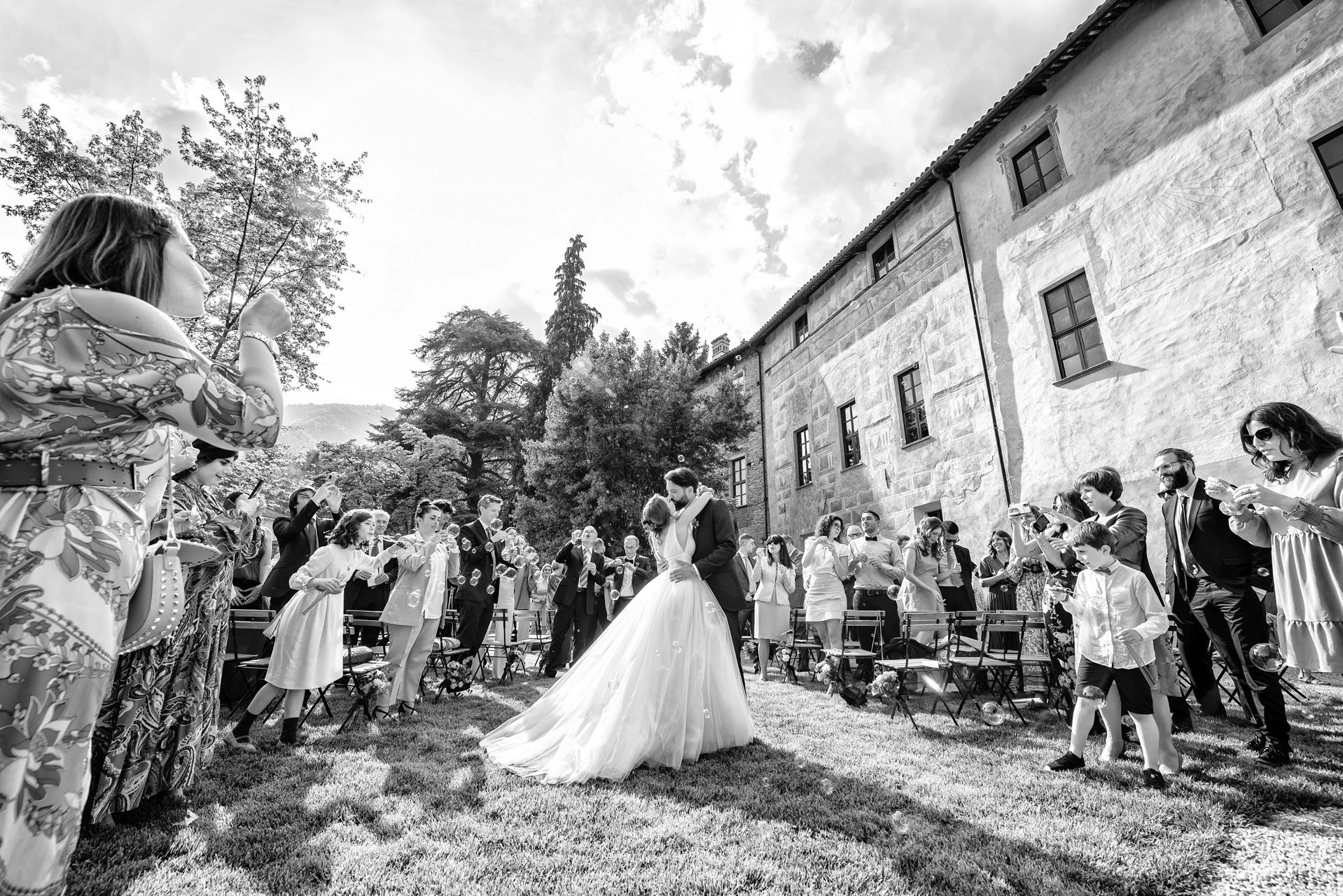 Grandangolo bianco e nero wedding reportage