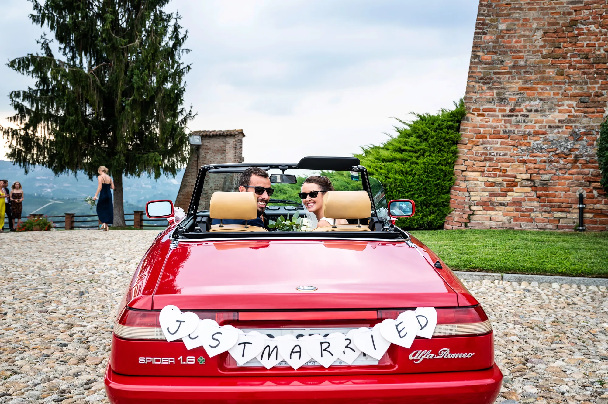 Matrimonio nelle Langhe al Castello di Grinzane Cavour — Sarah e Matteo