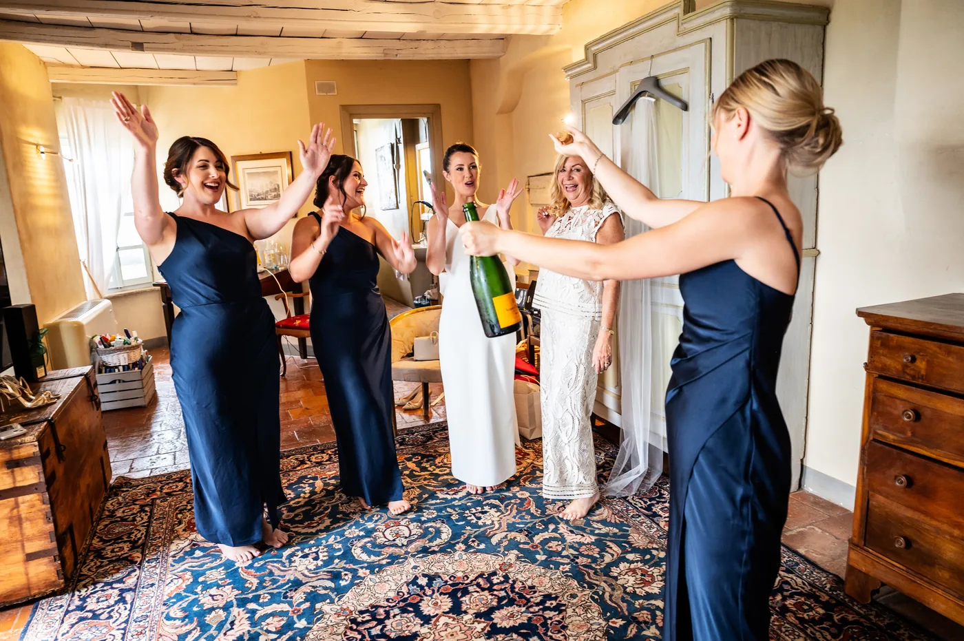 Brindisi delle damigelle in camera, matrimonio Castello di Grinzane Cavour Langhe