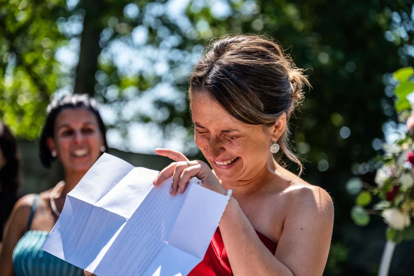 Emozioni durante la cerimonia all'aperto