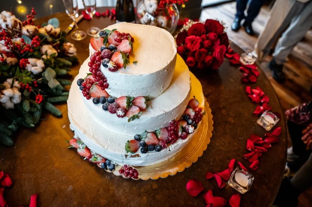 Taglio della torta nuziale alla Maison Verte