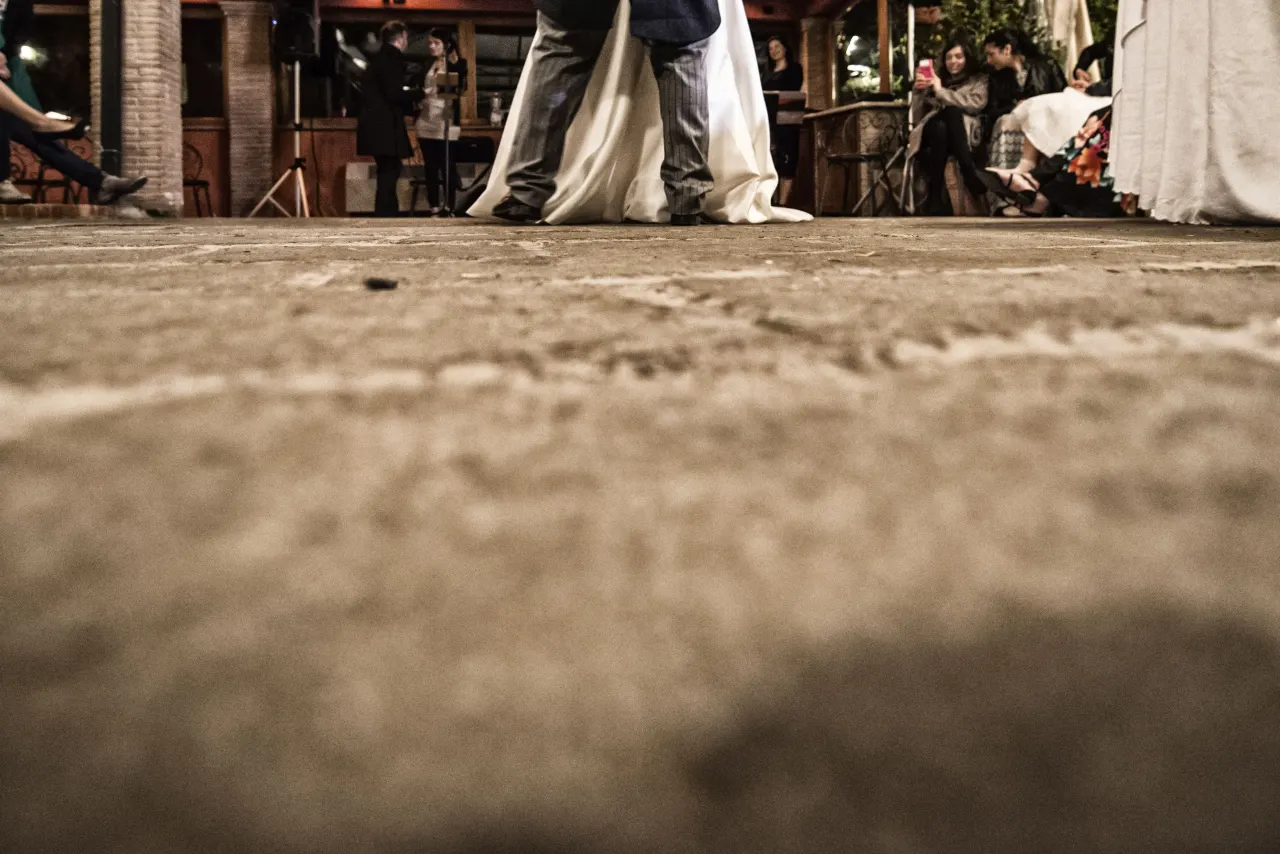 Matrimonio a Roma al Parco degli Acquedotti, un momento spontaneo