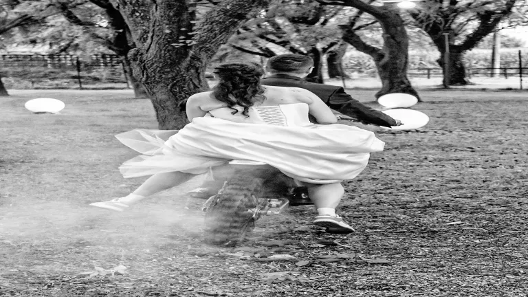 Ritratto spontaneo della sposa al matrimonio Stupinigi
