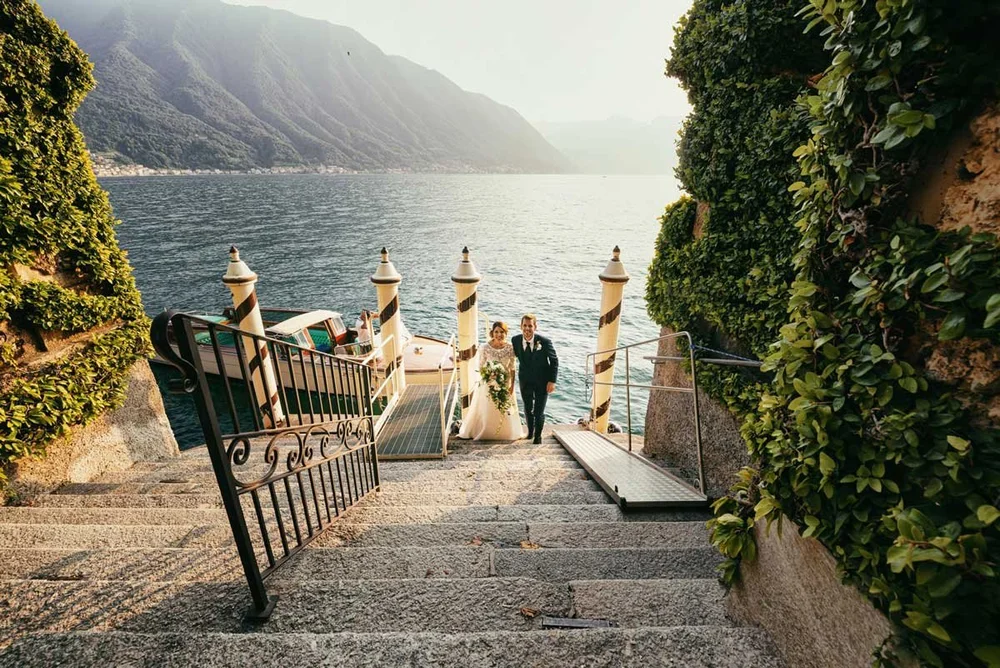 Fotografa matrimonio reportage Lago di Como — ritratto sposi luce naturale