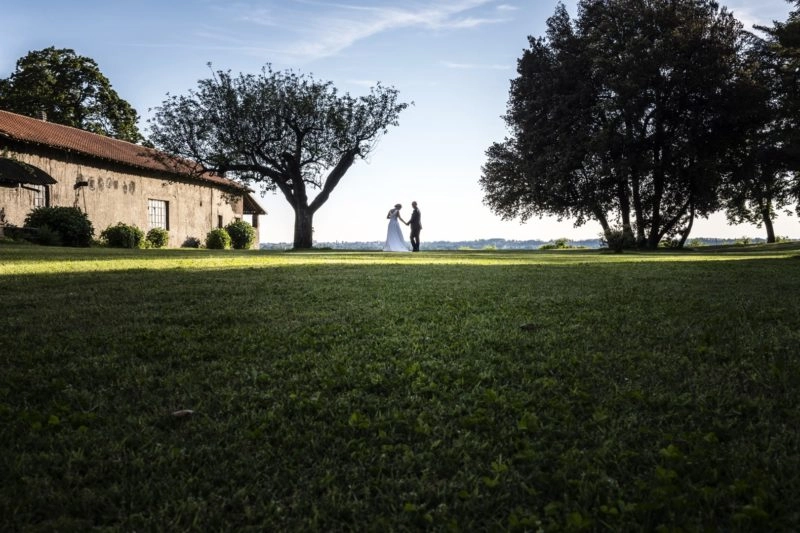 Foto originali degli sposi a Villa Caproni, reportage