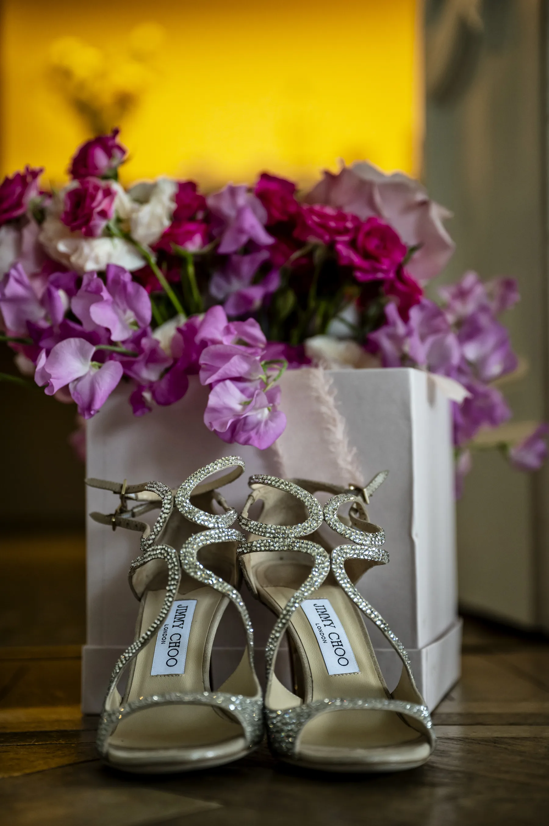 Dettagli scarpe e bouquet della sposa, Villa Frua, Stresa