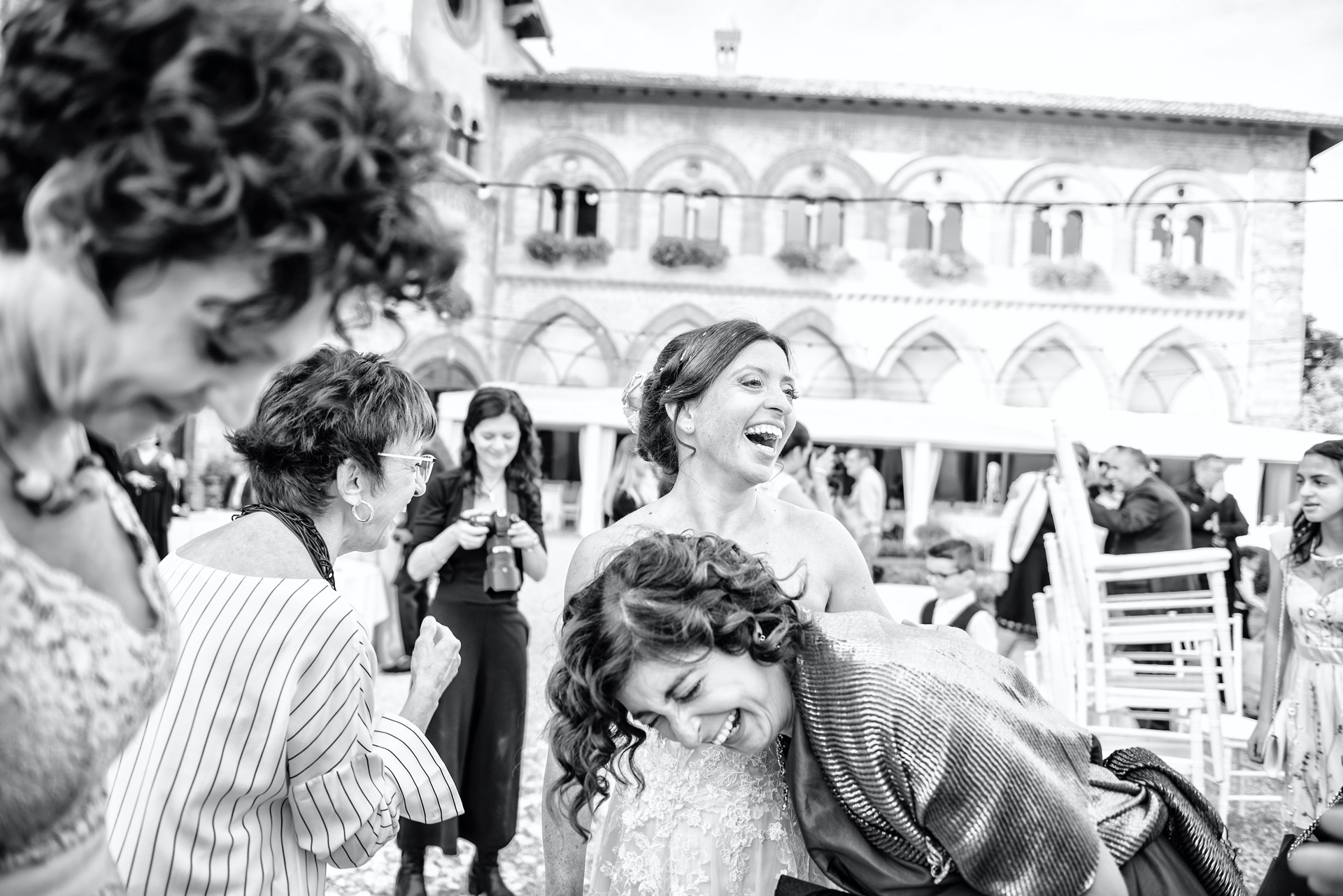 elisabetta-rosso-wedding-castello-di-marna-sorrisi-amiche