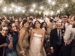 fotografa-matrimonio-wedding-reportage-leuca-puglia-festa-amici-scherzi-flash-mob