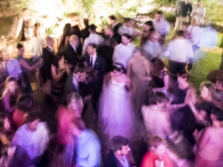 fotografa-matrimonio-wedding-reportage-leuca-puglia-festa-danza-ballo-mosso-creativo