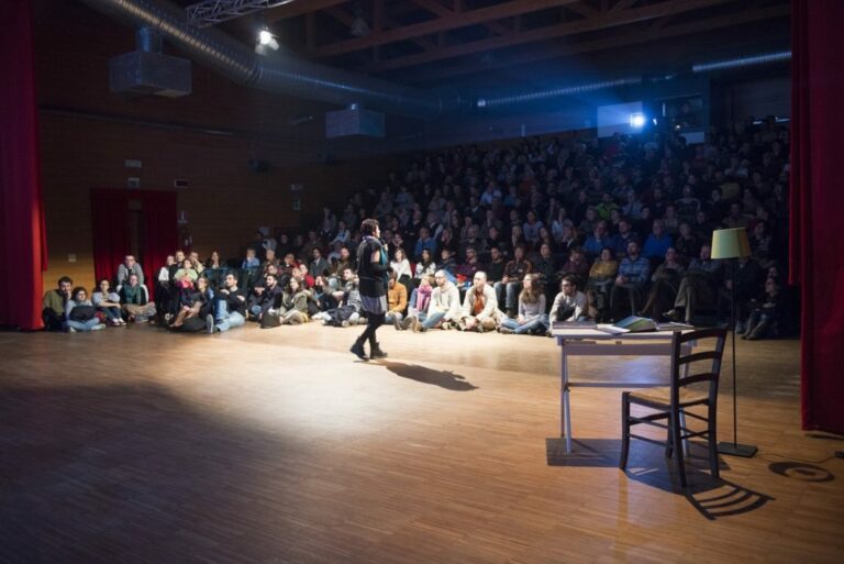 10b-elisabetta-rosso-eventi-fotoclub-serata-proiezione-teatro-audiovisivi-piossasco-torino-1024×684